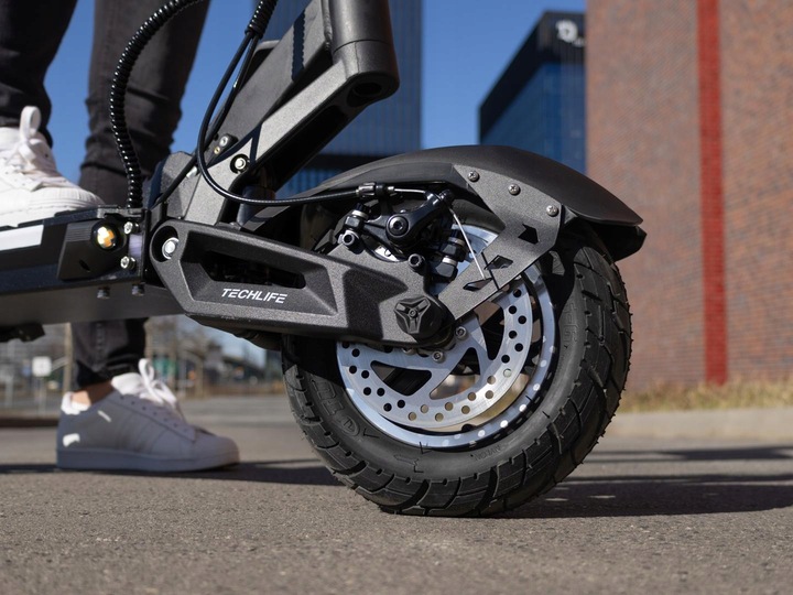 HULAJNOGA ELEKTRYCZNA TECHLIFE Q3 Z KONTROLĄ RODZIELSKĄ 1365W kukirin