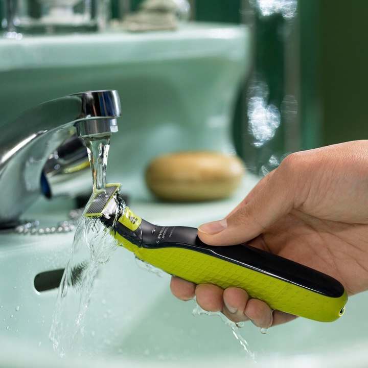 Golarka Philips OneBlade z ostrzem 360 i 3 nasadkami do zarostu