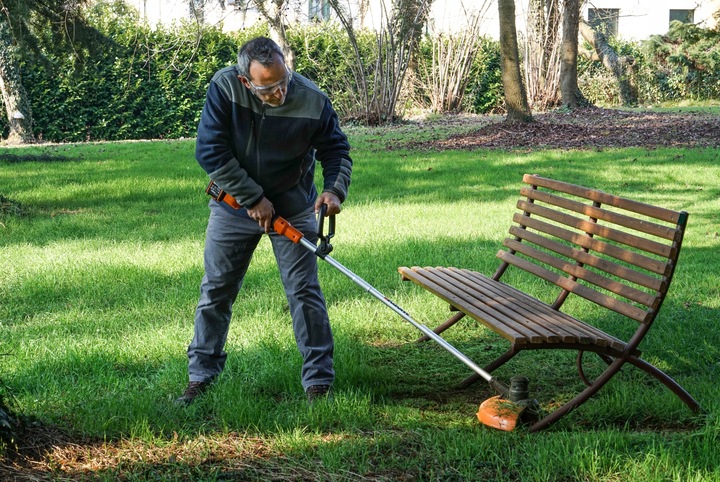 Podkaszarka akumulatorowa Worx WG183E.9 40V 33cm