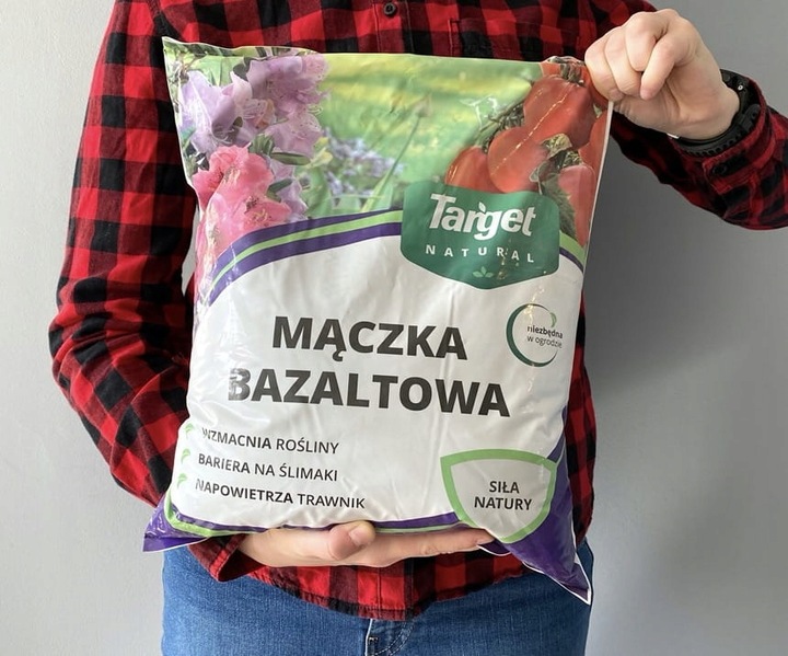 MĄCZKA BAZALTOWA NATURALNA WZMACNIA ROŚLINY 8 KG TARGET
