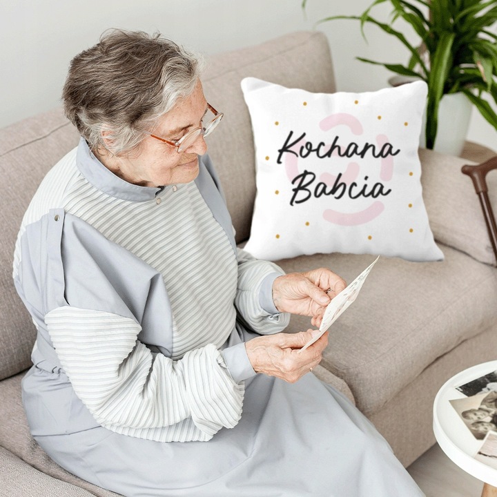 ZESTAW 2 PODUSZEK NA DZIEŃ BABCI I DZIADKA 40X40 Z NAPISEM UPOMINEK