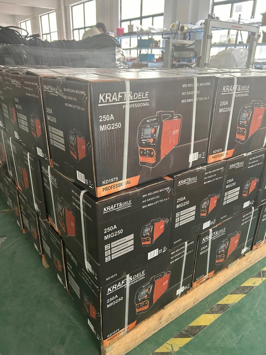 Spawarka INWERTEROWA INWERTOROWA FLUX MIG MMA LIFT TIG 250A PÓŁAUTOMAT