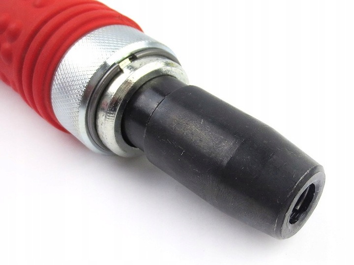 ŚRUBOKRĘT POBIJAK WYKRĘTAK WKRĘTAK UDAROWY 6 x BIT GUMOWA RĘKOJEŚĆ PUDEŁKO