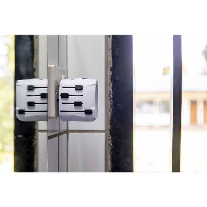 Adapter podróżny: World to Europe 250V 7A PRO SKROSS
