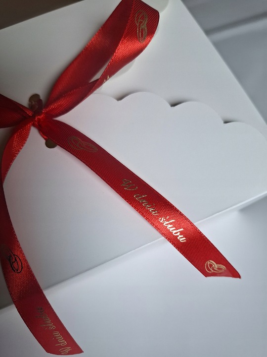 PUDEŁKO POJEMNIK KARTONIK NA CIASTO CIASTKA wstążka ślubna kpl.10 sztuk