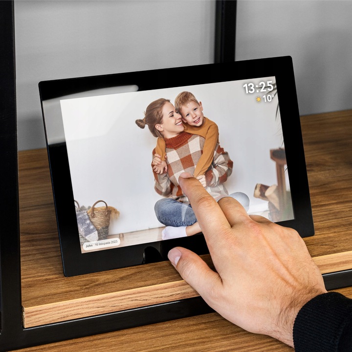 Cyfrowa ramka Kruger&Matz na zdjęcia FRAMEO Wi-Fi 10,1" wysoka jakość panel