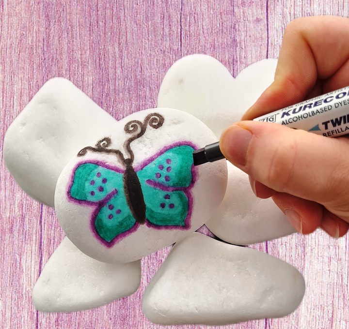 FLAMASTRY PISAKI AKRYLOWE DO RÓŻNYCH POWIERZCHNI 24 szt