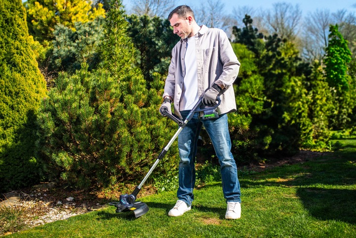 PODKASZARKA AKUMULATOROWA KOSA WYKASZARKA NA KOŁACH ŻYŁKI NOŻE AKU 2AH