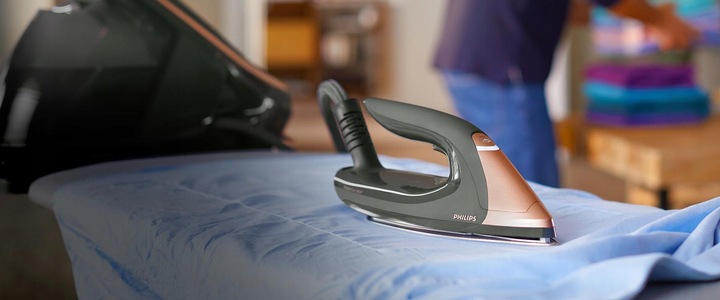 GENERATOR PARY ŻELAZKO PHILIPS PerfectCare 9000 Z KAMERĄ PSG9040/80