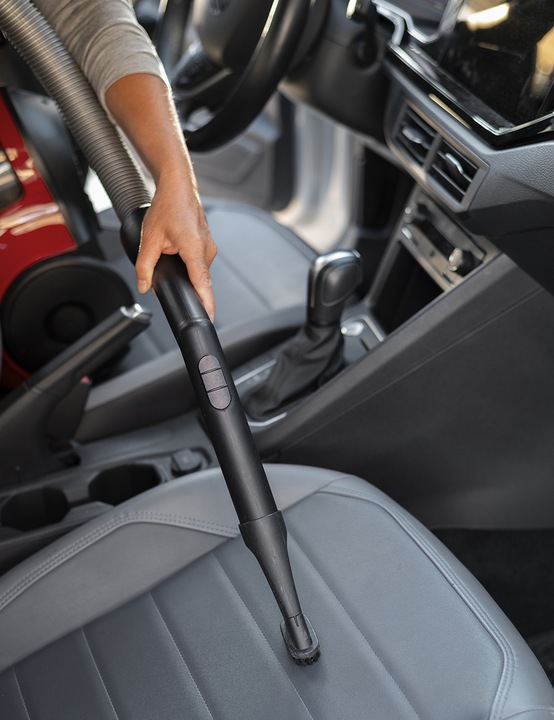 ODKURZACZ PRZEWODOWY Z GNIAZDKIEM BEZWORKOWY DMUCHAWA NA SUCHO MOKRO