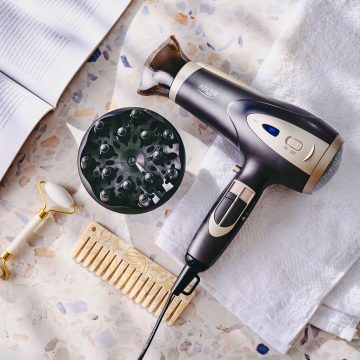 SUSZARKA DO WŁOSÓW Z DYFUZOREM JONIZACJĄ WIELOFUNKCYJNA ZIMNY NAWIEW