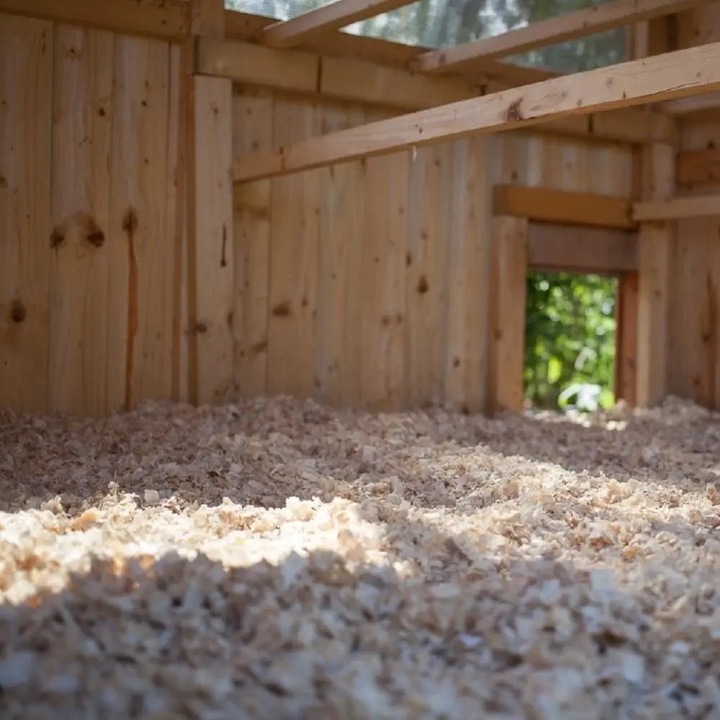 Bezpyłowe trociny ProBioBED Plus dla gryzoni jeży kur koni królika - 250 l