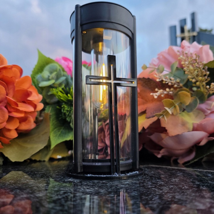 ZNICZ SOLARNY LED LAMPION NA GRÓB STATUETKA NA CMENTARZ Z KRZYŻEM