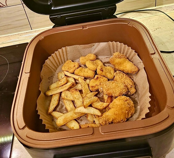 300x PAPIER DO PIECZNENIA WKŁADY AIRFRYER DO FRYTKOWNICY POWIETRZ 20x20 cm