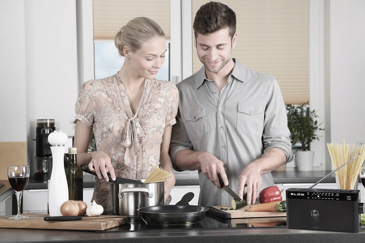 RADIO PRZENOŚNE AM/FM KUCHENNE BUDOWLANE BLUETOOTH AKUMULATOR USB AUX