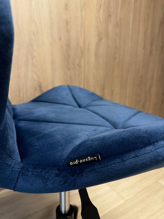 Krzesło obrotowe do biurka ucznia gabinetu regulowane welurowe Lugano.pro