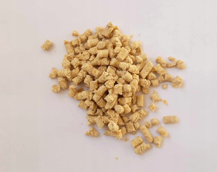 Żwirek kukurydziany GRUBOZIARNISTY EKOTEK 33L dla kotów, królików, 20KG