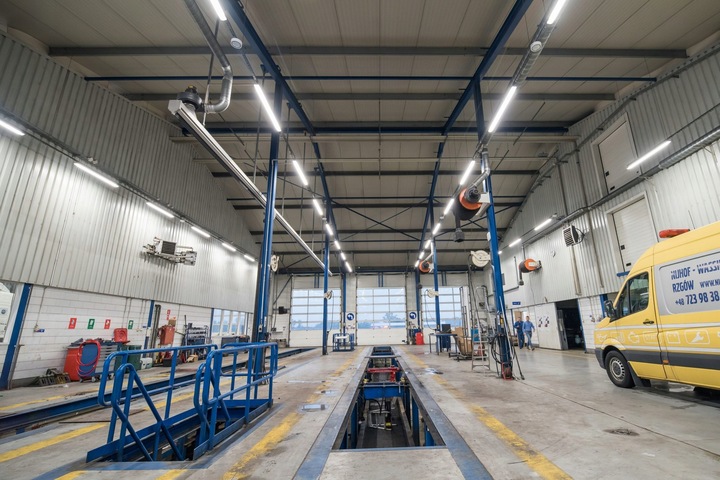 2x Oprawa lampa świetlówka LED do garażu 120cm