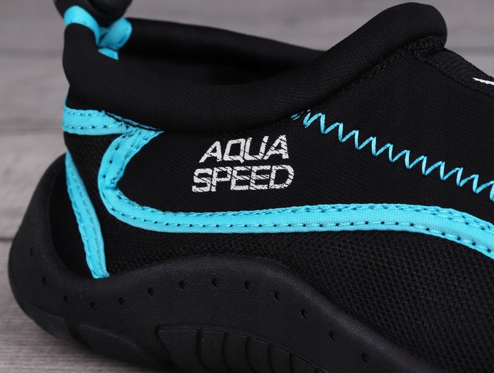 Buty sportowe do wody, jeżowce