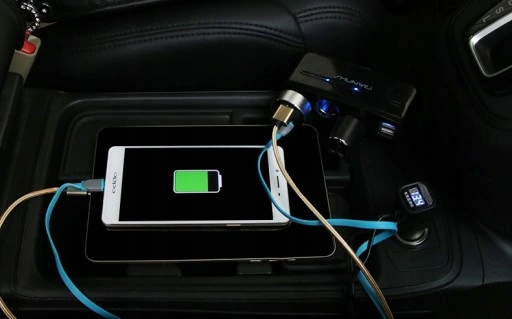 ROZGAŁĘŹNIK ZAPALNICZKI TRÓJNIK WOLTOMIERZ 2x USB