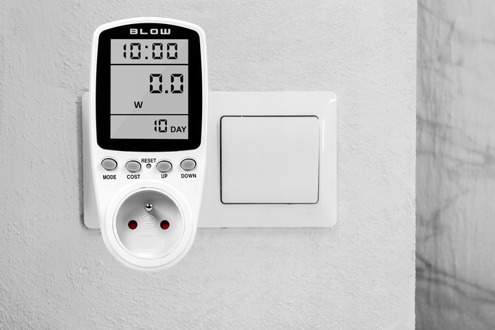 PRECYZYJNY WATOMIERZ WOLTOMIERZ LICZNIK ZUŻYCIA PRĄDU AMPEROMIERZ