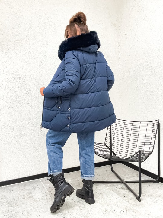 Ciepła zimowa długa kurtka damska pikowana granat 8377 roz S