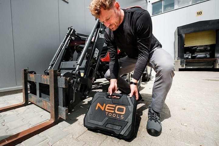 NEO Zestaw Kluczy Nasadowych 220 Elementów 1/2", 3/8", 1/4" Walizka
