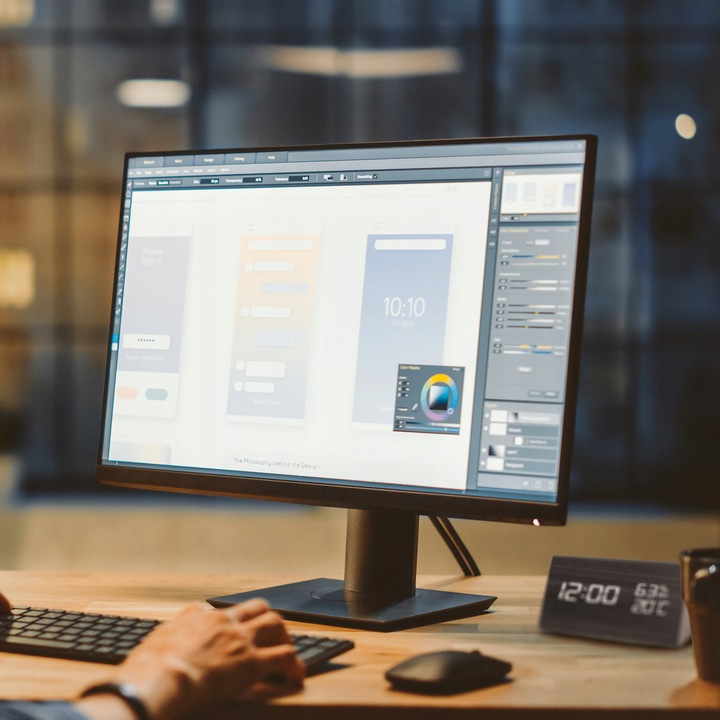 BUDZIK ZEGAR ELEKTRONICZNY TERMOMETR ALARM CYFROWY ZEGAREK STOJĄCY