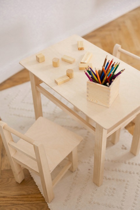 ZESTAW STÓŁ STOLIK BIURKO KRZESŁA KRZESEŁKA DLA DZIECI Z DREWNA DO POKOJU