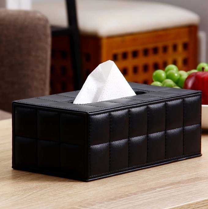 POJEMNIK PUDEŁKO NA CHUSTECZKI CHUSTECZNIK CZARNY ETUI Elegancki