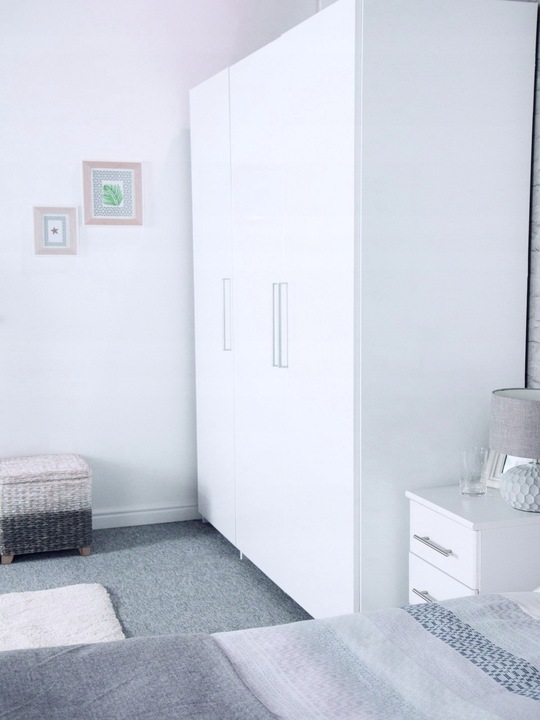 Okleina Folia Samoprzylepna Na Meble Drzwi Kolor Biały Mat Rolka