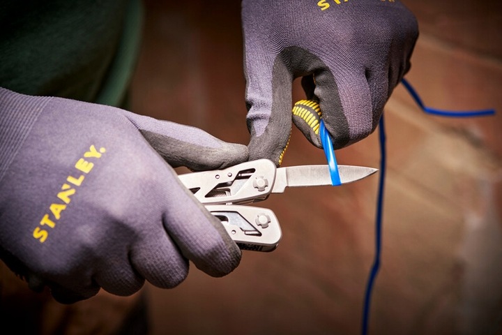 STANLEY Multi-Tool narzędzie wielofunkcyjne kabura