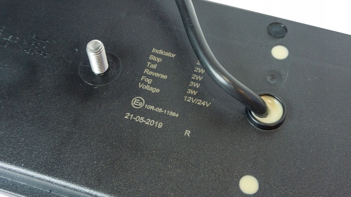 Lampa lampy tylne LED do lawety TIR neon 12/24 L