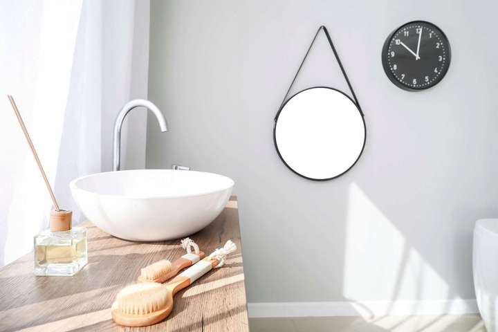 LUSTRO OKRĄGŁE WISZĄCE ŚCIENNE NA PASKU ŚCIANĘ LOFT CZARNE LOFTOWE 50