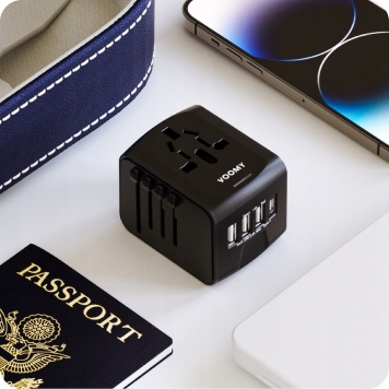 Wtyczka światowa VOOMY - 170+ krajów, 20W, 3 USB-A & 1 USB-C, Czarna