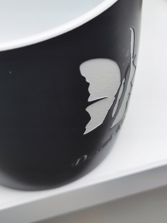 Duży kubek z własnym nadrukiem do kawy herbaty na prezent urodziny