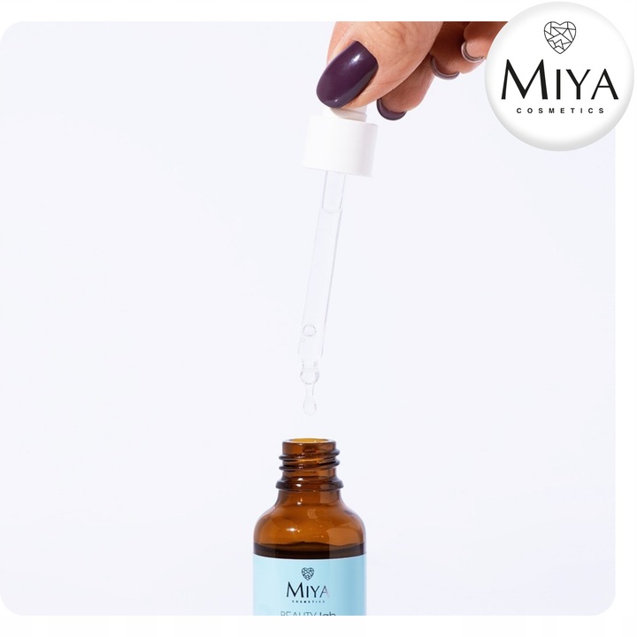 Serum Nawilżające z Potrójnym Kwasem Hialuronowym Rozświetlające [2%] 30 ml