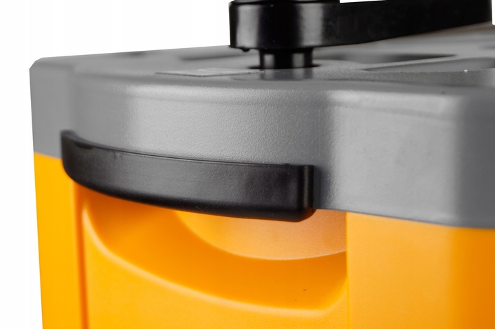 GRUBOŚCIÓWKA STRUG HEBLARKA WYRÓWNIARKA STRUGARKA GMM-HBG330 1500W