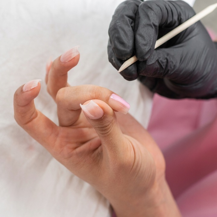 Zestaw Do Robienia Paznokci Startowy Lampa UVLED Lakier Hybrydowy + GRATISY