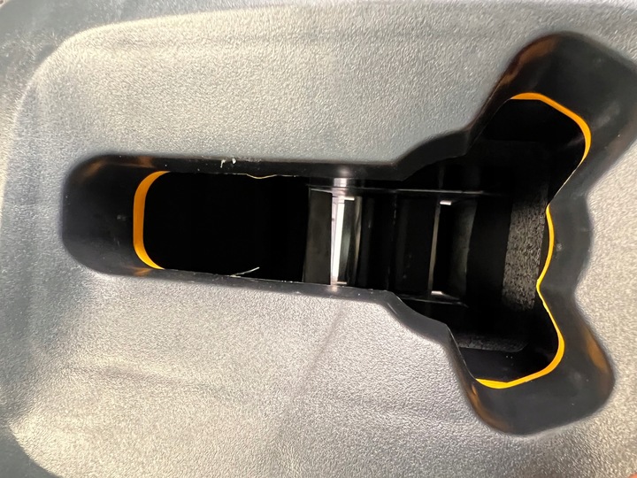 Rozdrabniacz elektryczny do gałęzi Riwall RES3044b 3500W max WALEC