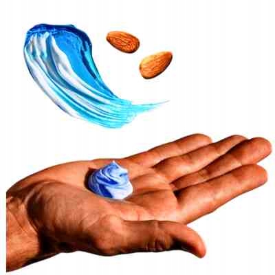 Gillette Fusion 5 Sensitive 200 ml żel do golenia z olejkiem migdałowym