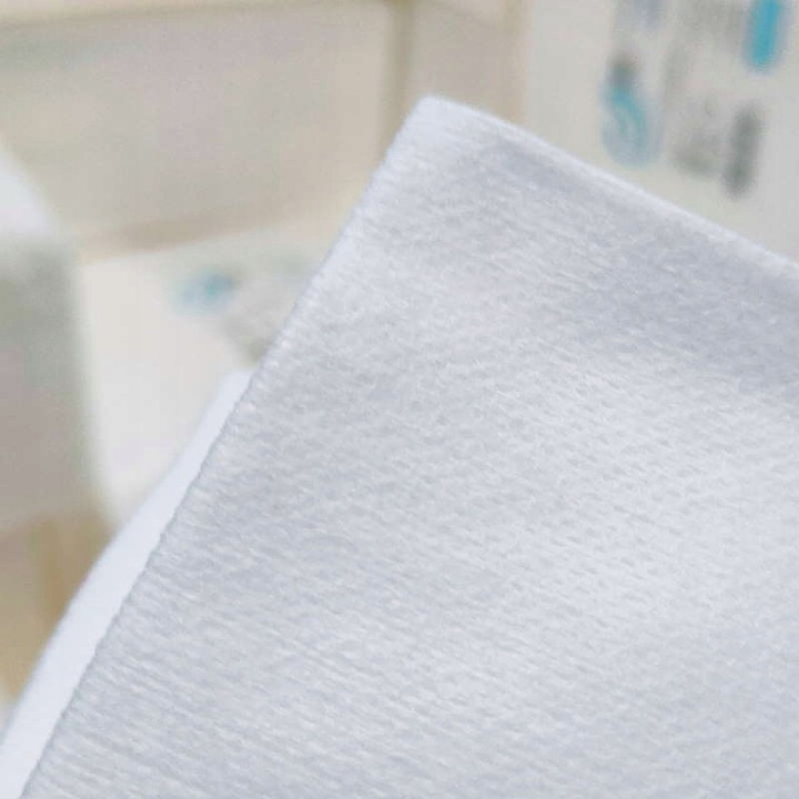 RĘCZNIKi FRYZJERSKIE WŁÓKNINOWE BIAŁE PERFOROWANE FIZELINOWE 70X50 100 SZT