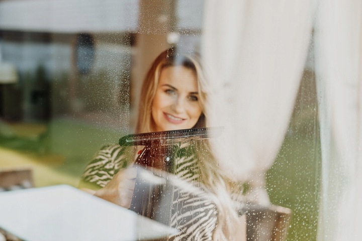 MYJKA DO OKIEN SZYB LUSTER BLATÓW AKUMULATOROWA POZIOME MYCIE