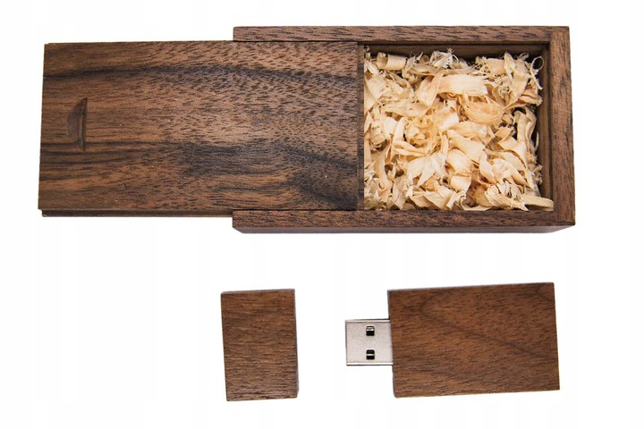 Pendrive drewniane USB 16 GB + pudełko + GRAWER
