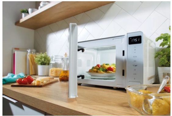 KUCHENKA MIKROFALOWA MIKROFALA MO17E1S GORENJE 17L 700W SREBRNA