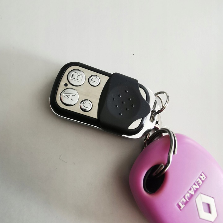 PILOT SAMOKOPIUJACY UNIWERSALNY DO ALARMU BRAMY ROLET 4 KANAŁY