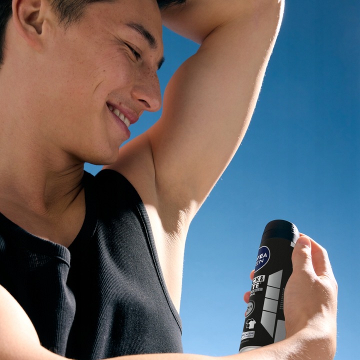 NIVEA MEN Black White Antyperspirant w sprayu męski pod pachy 72H