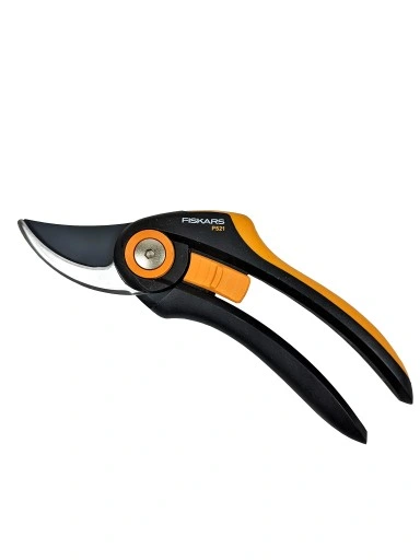Sekator nożycowy do gałęzi FISKARS P521 Plus do 24 mm lekki, mały i trwały