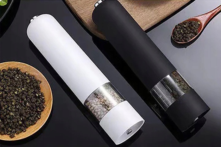 MŁYNEK ELEKTRYCZNY DO SOLI PIEPRZU 2 SZTUKI Zestaw