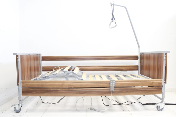 Regenerowane łóżko rehabilitacyjne Bock Domiflex C + Wysięgnik